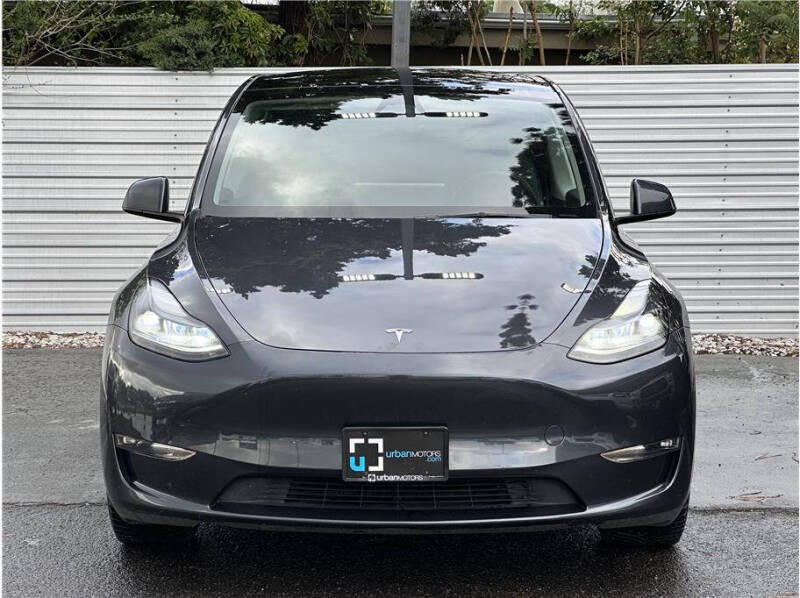 2025 Tesla Model Y Long Range