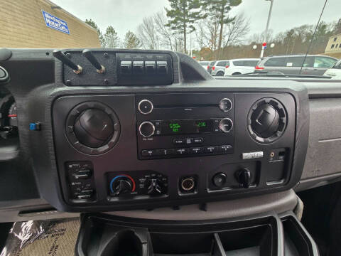 2011 Ford E-Series E-150
