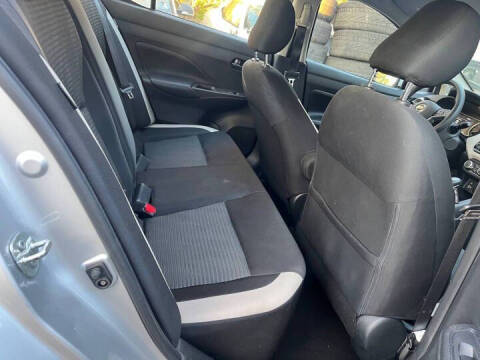 2020 Nissan Versa SV