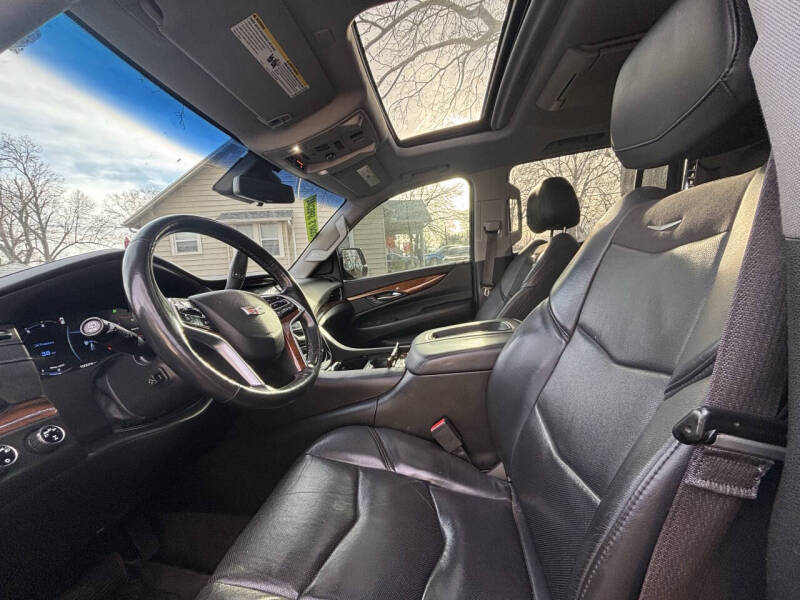 2017 Cadillac Escalade ESV Luxury