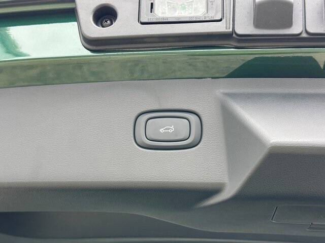 2025 VinFast VF8 Plus