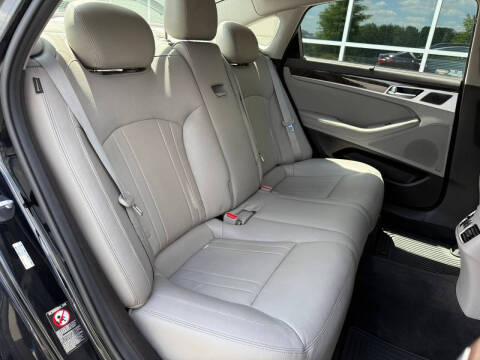 2017 Genesis G80