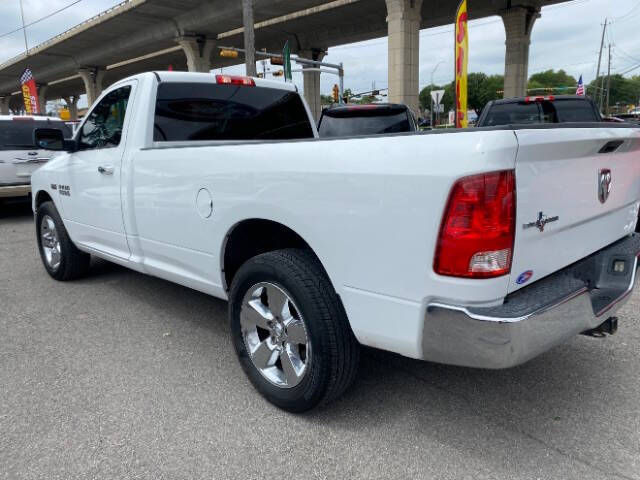 2018 RAM 1500 SLT