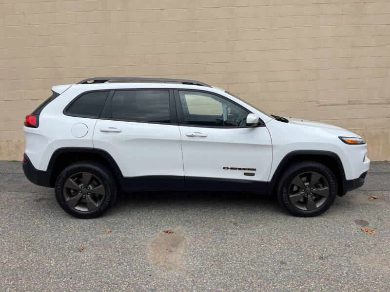 2016 Jeep Cherokee 75th Anniversary photo 9