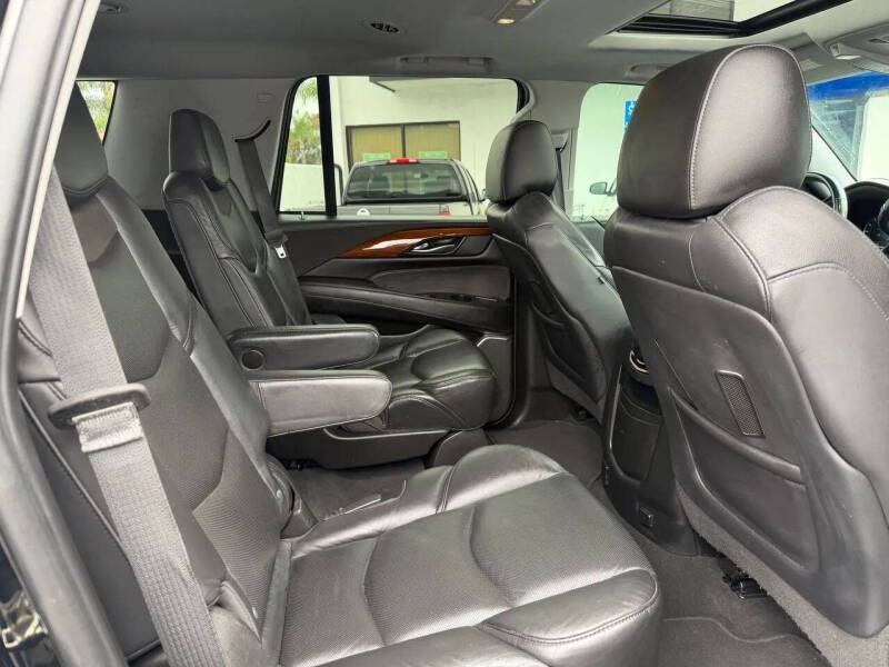 2019 Cadillac Escalade Luxury