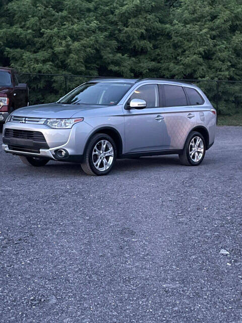 2015 Mitsubishi Outlander for sale at Town Auto Inc in Clifton Park, NY