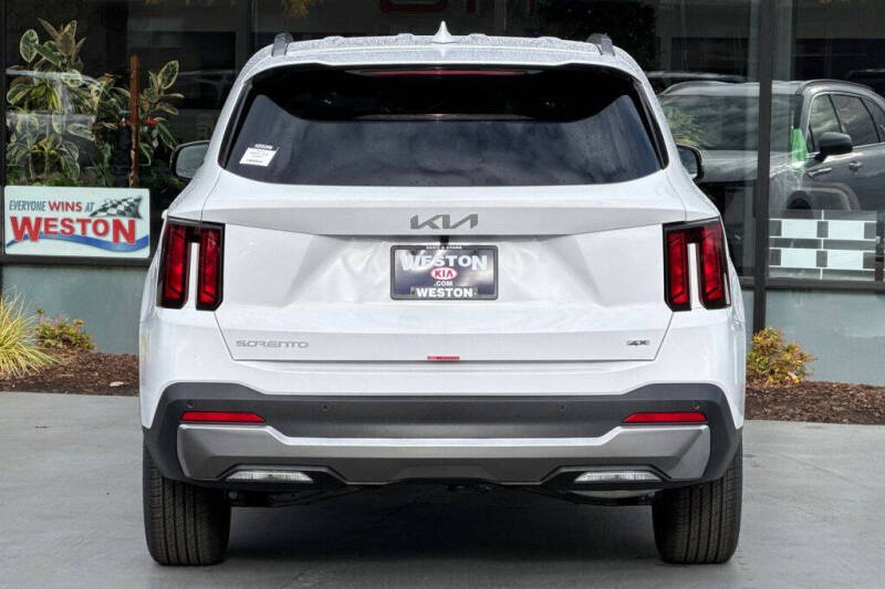 2026 Kia Sorento S
