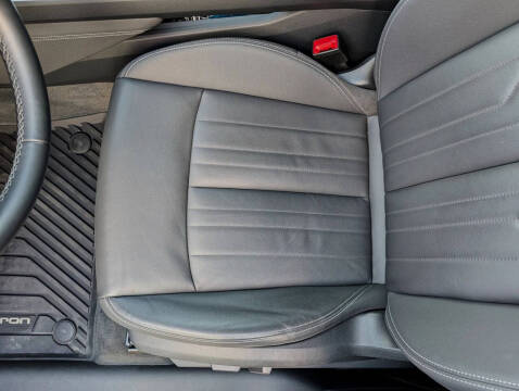 2021 Audi e-tron quattro Premium