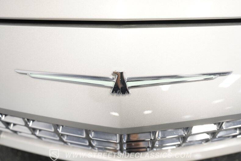 2004 Ford Thunderbird Deluxe