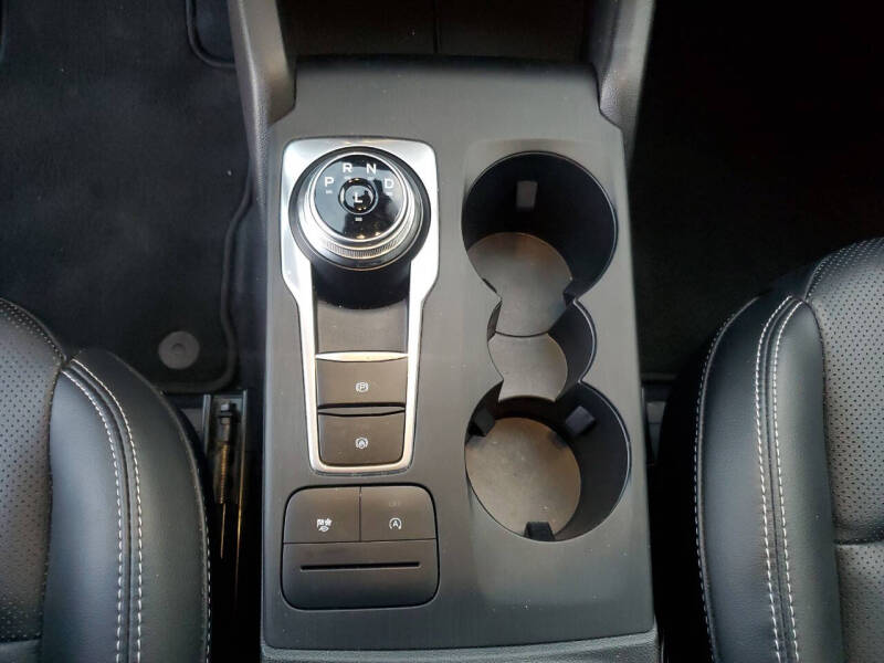 2021 Ford Escape SEL