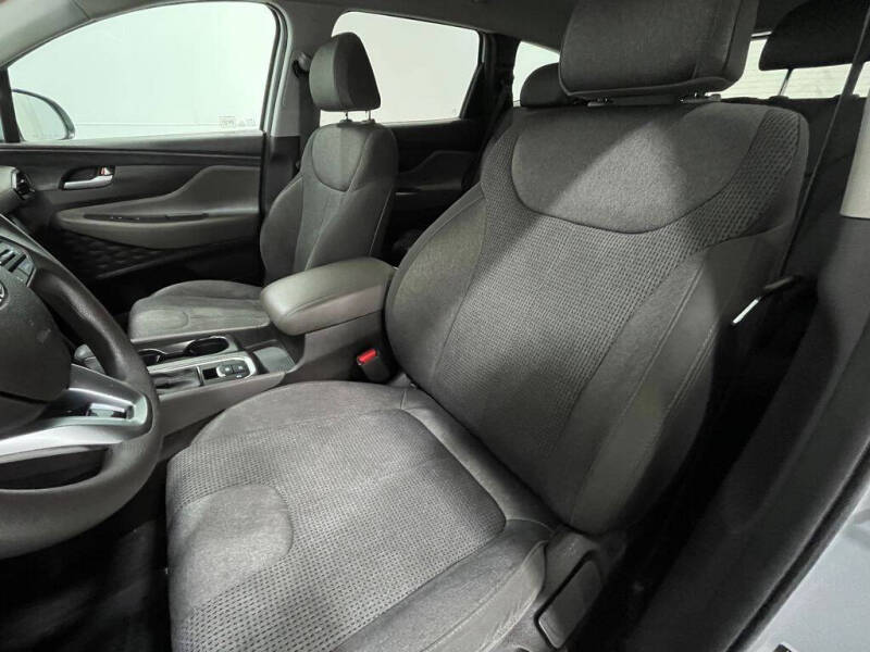 2020 Hyundai Santa Fe SE