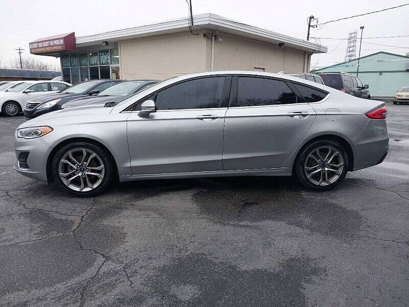 2020 Ford Fusion SEL