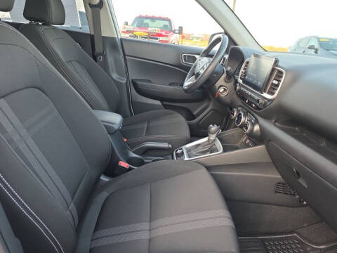 2023 Hyundai Venue SEL