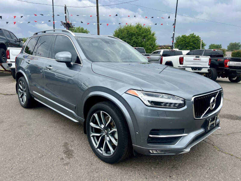 2016 Volvo XC90 T6 Momentum