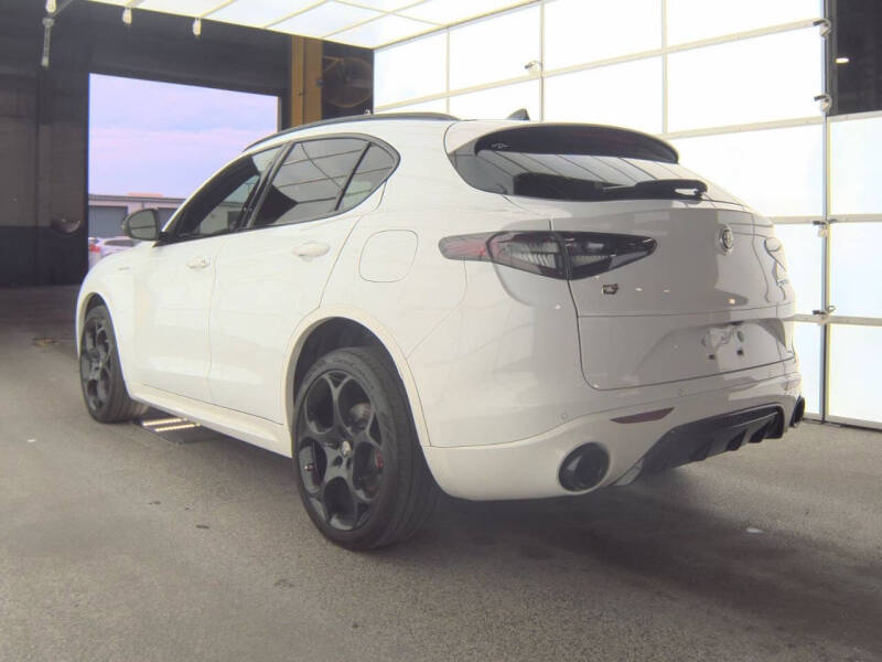 2024 Alfa Romeo Stelvio Veloce