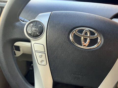 2012 Toyota Prius Two