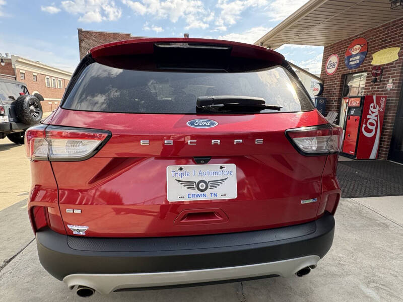 2020 Ford Escape SE