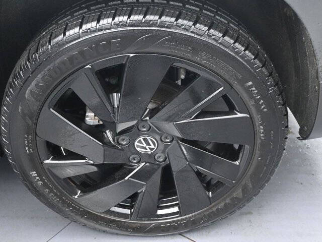 2024 Volkswagen Taos SE 4Motion