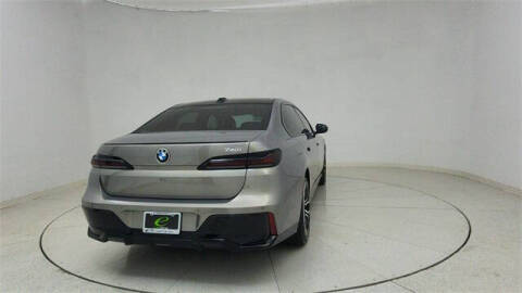 2023 BMW 7 Series 740i