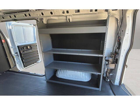 2025 Chevrolet Express 2500