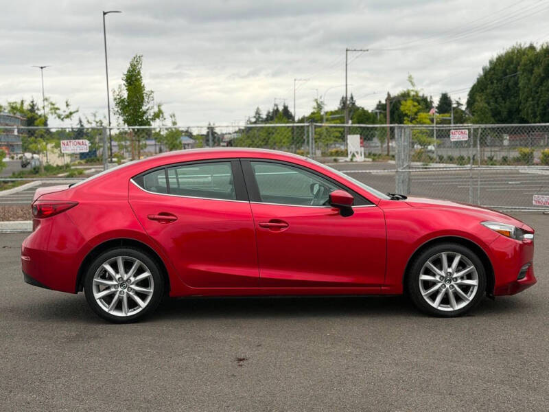 2017 Mazda MAZDA3 Touring