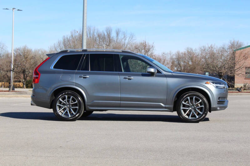 2019 Volvo XC90 T5 Momentum