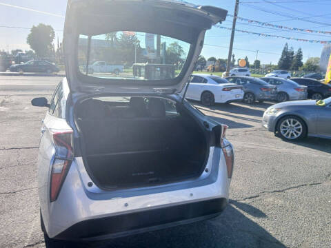 2018 Toyota Prius Two