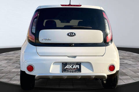 2018 Kia Soul +