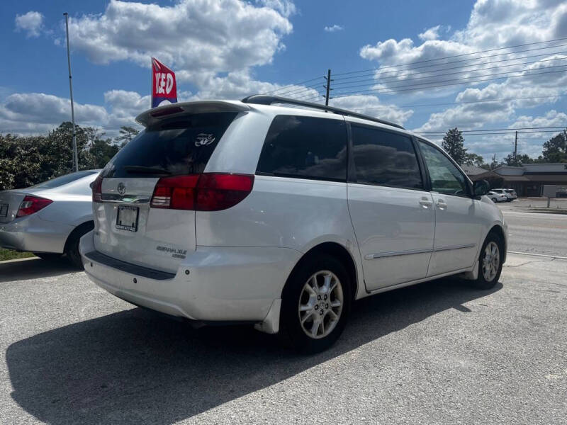2004 Toyota Sienna