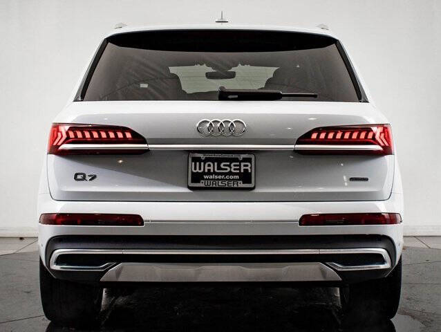 2022 Audi Q7 quattro Premium Plus 55 TFSI