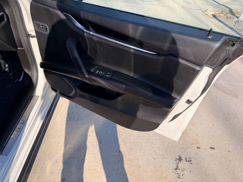 2017 Maserati Ghibli S