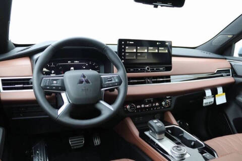 2025 Mitsubishi Outlander SEL