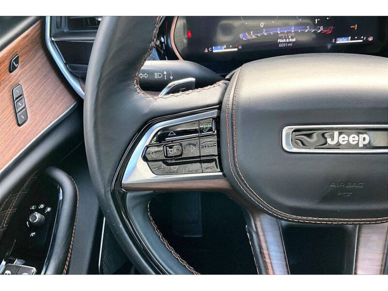 2024 Jeep Grand Cherokee L Summit