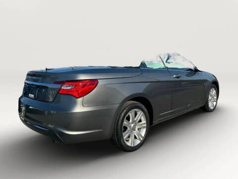 2011 Chrysler 200 Touring