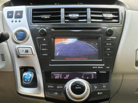 2013 Toyota Prius v Three