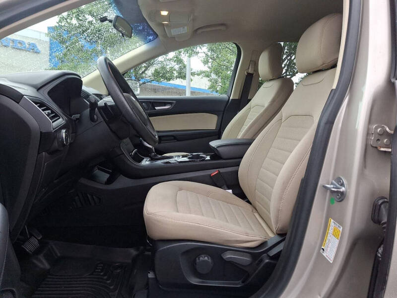 2018 Ford Edge SE