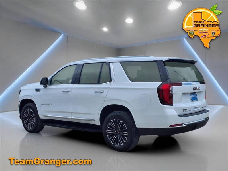 2025 GMC Yukon Elevation
