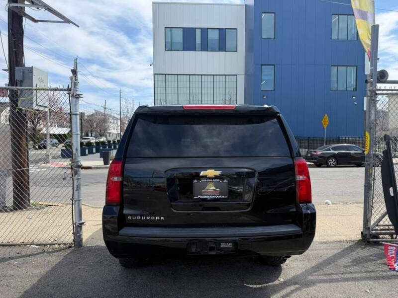 2017 Chevrolet Suburban LT