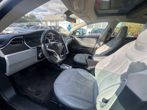 2014 Tesla Model S 85