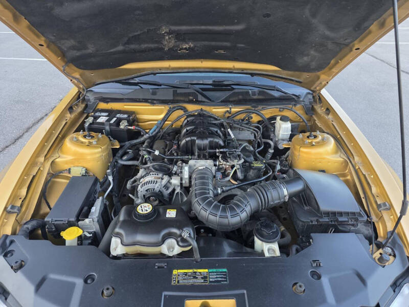 2010 Ford Mustang V6