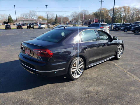2018 Volkswagen Passat 2.0T R-Line