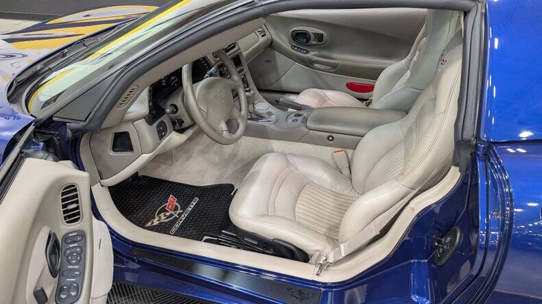2004 Chevrolet Corvette