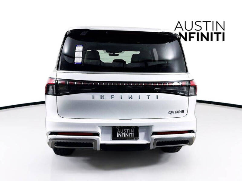 2026 Infiniti QX80 Pure