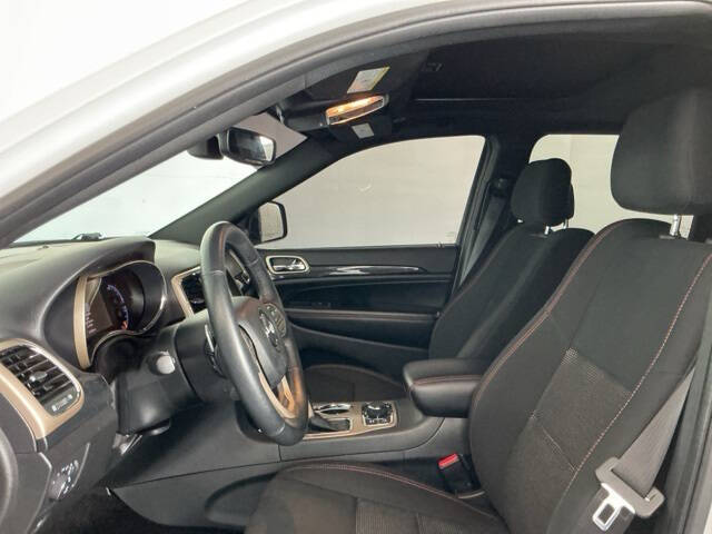 2017 Jeep Grand Cherokee Laredo