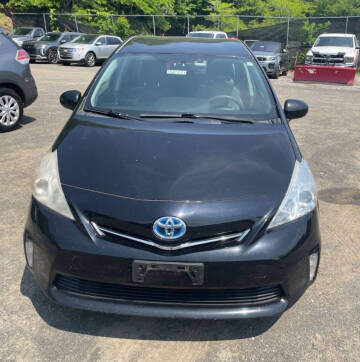 2012 Toyota Prius v Three