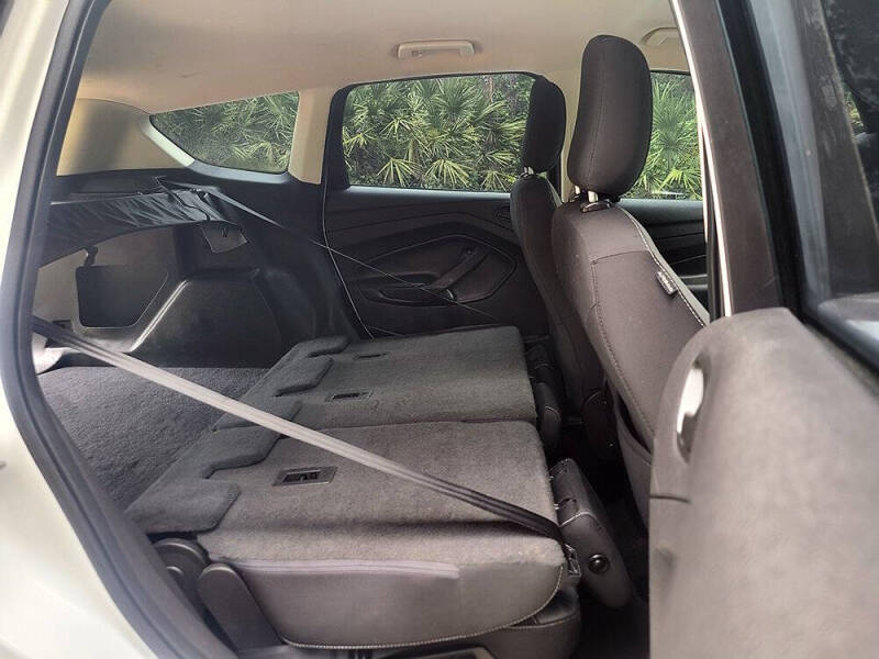 2019 Ford Escape S
