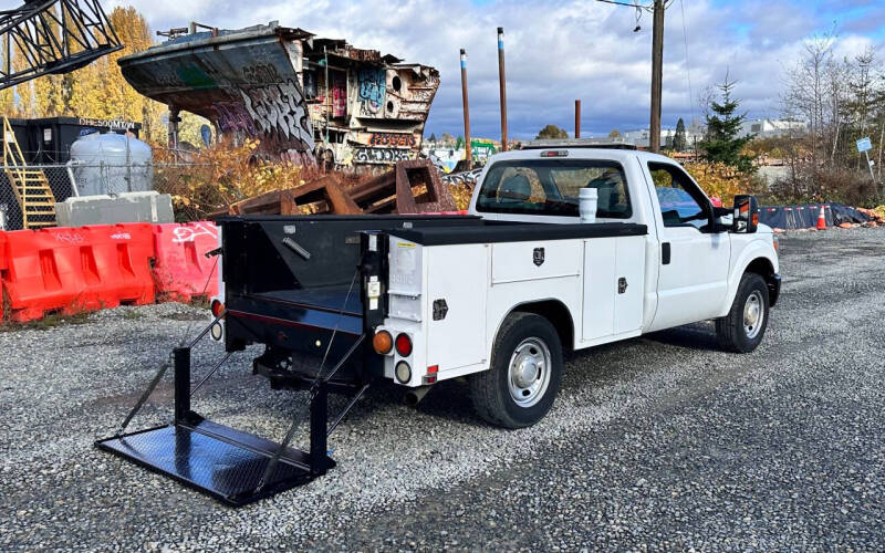 2015 Ford F-350 Super Duty XL