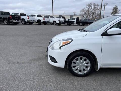 2015 Nissan Versa 1.6 S