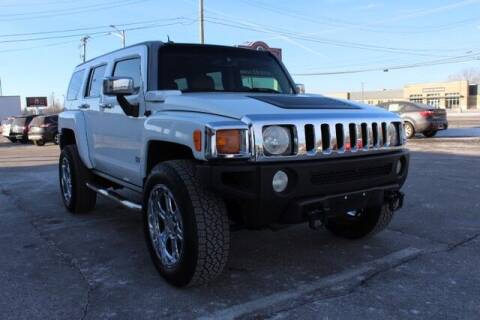 2006 HUMMER H3 for sale at B & B Car Co Inc. in Clinton Township MI