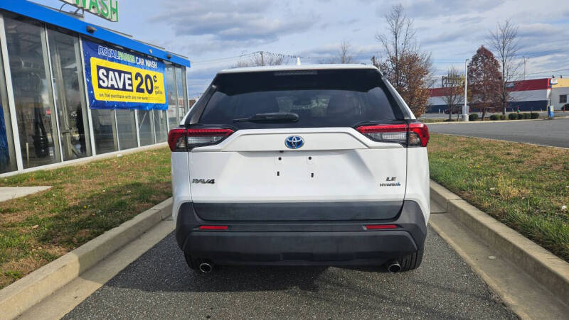 2021 Toyota RAV4 Hybrid LE